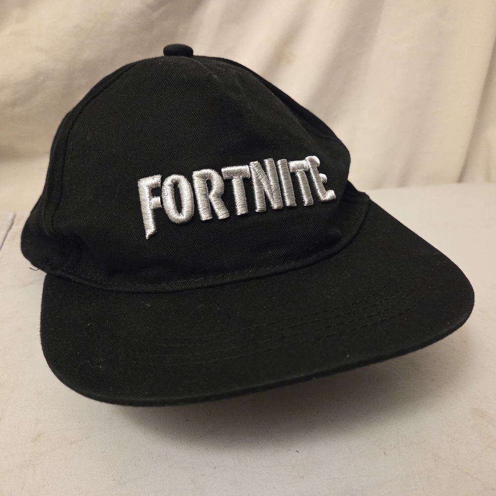 Fortnite black baseball hat white logo ONE SIZE YOUTH snap back